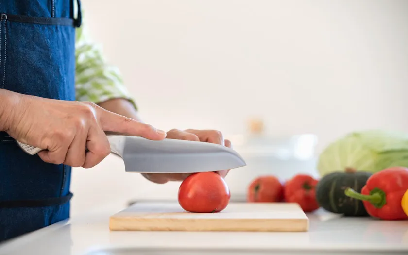 包丁が上手に握れない、力が入らずに切りづらい