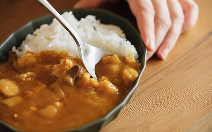 食器や盛り付けで食べやすく