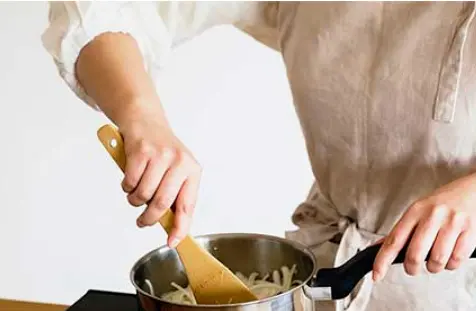 パーキンソン病患者さんのためのリハビリキッチン